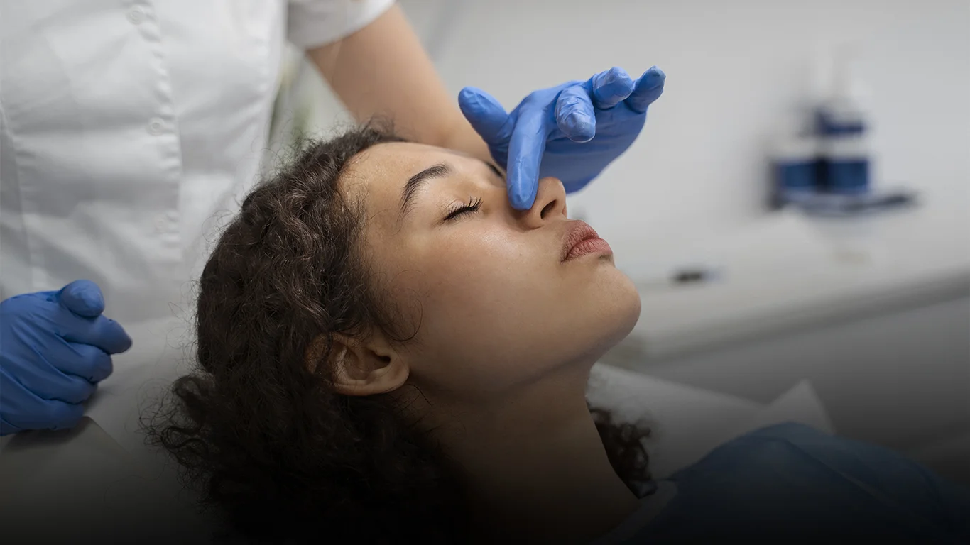 Rinoplastia Ultrasónica en Riobamba antes y después, procedimiento sin dolor ni moretones con tecnología piezoeléctrica